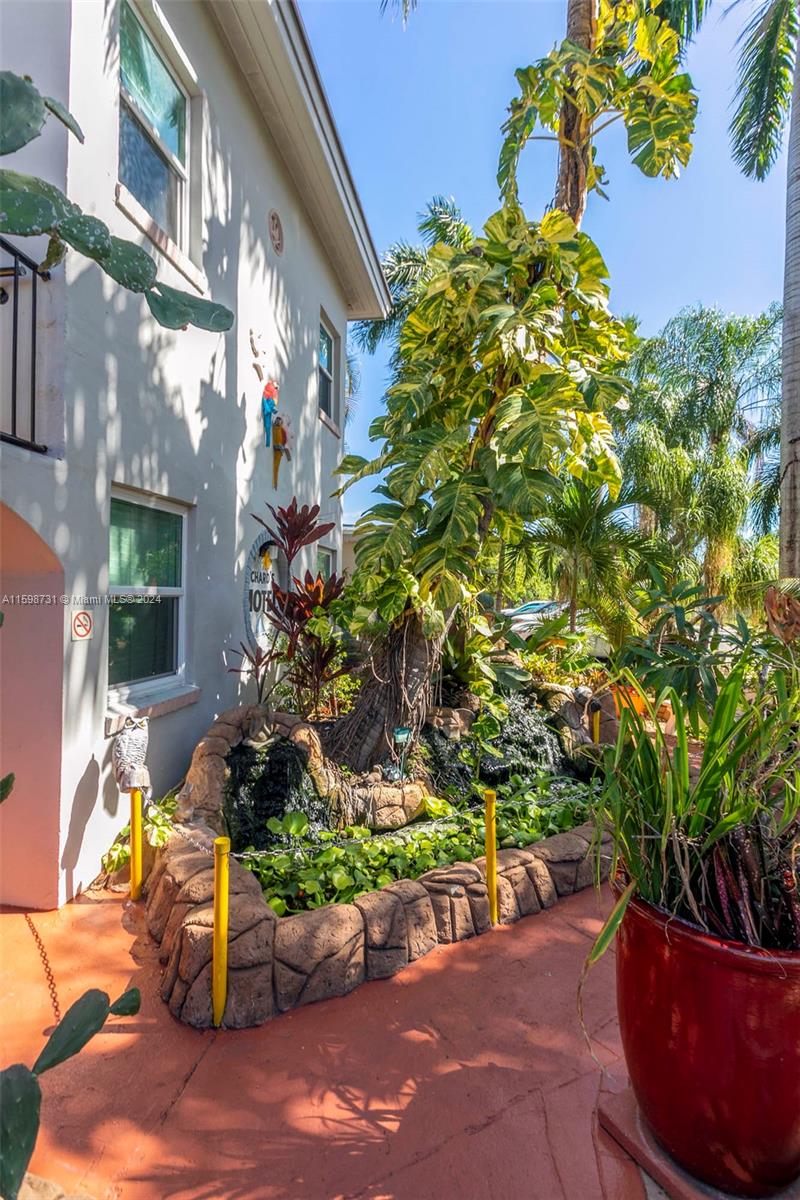 1411 S Federal Hwy Property Photo 6