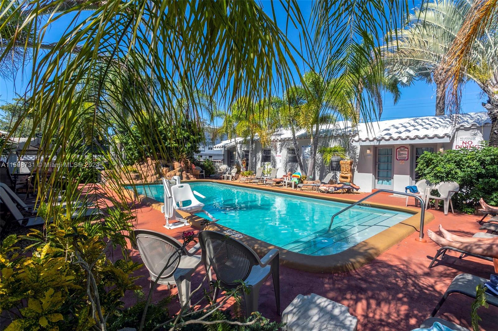 1411 S Federal Hwy Property Photo 10