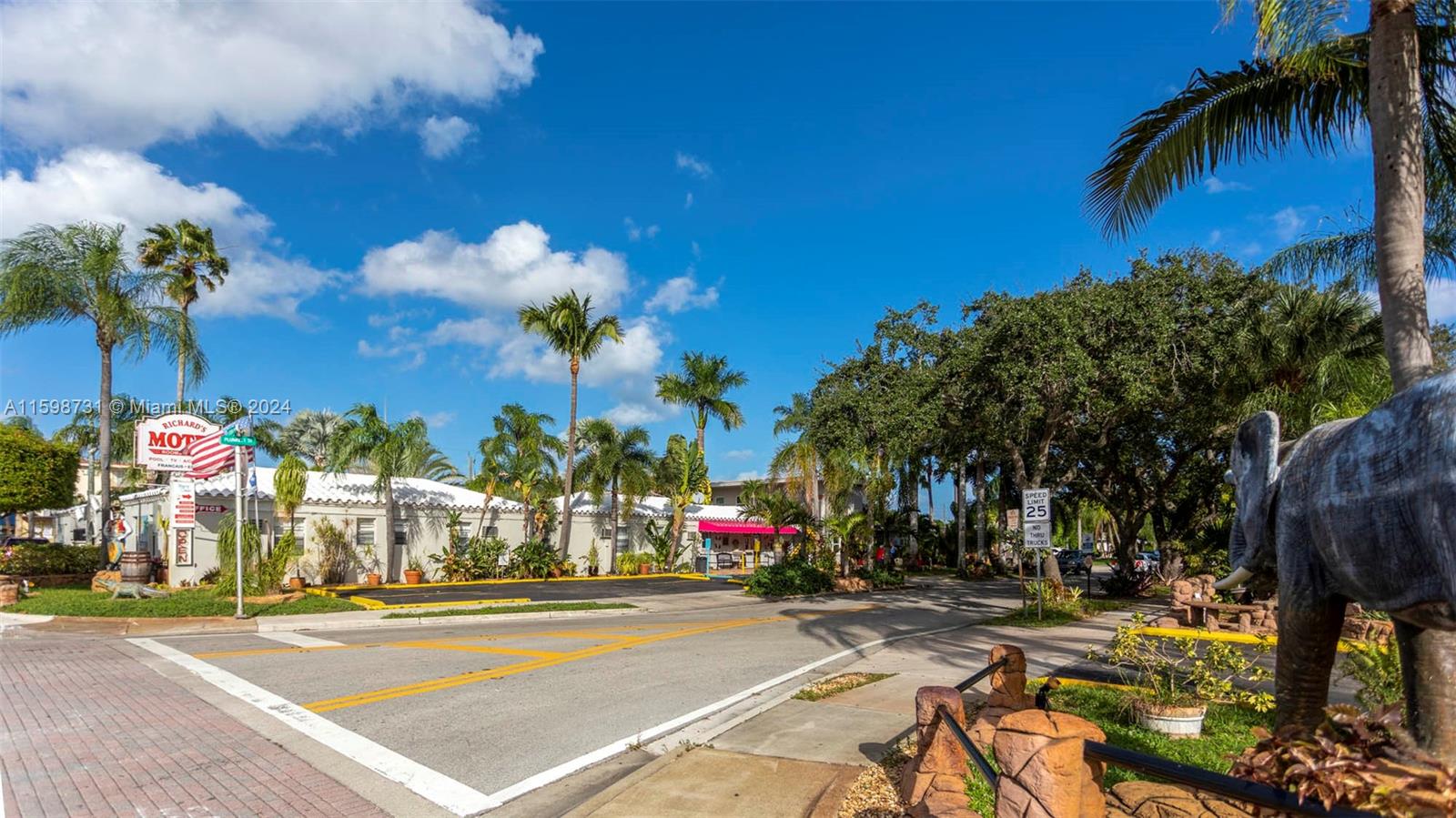 1411 S Federal Hwy Property Photo 20