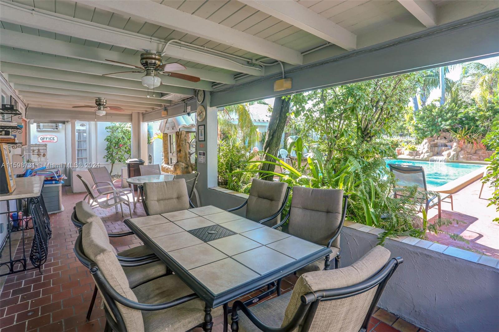 1411 S Federal Hwy Property Photo 24