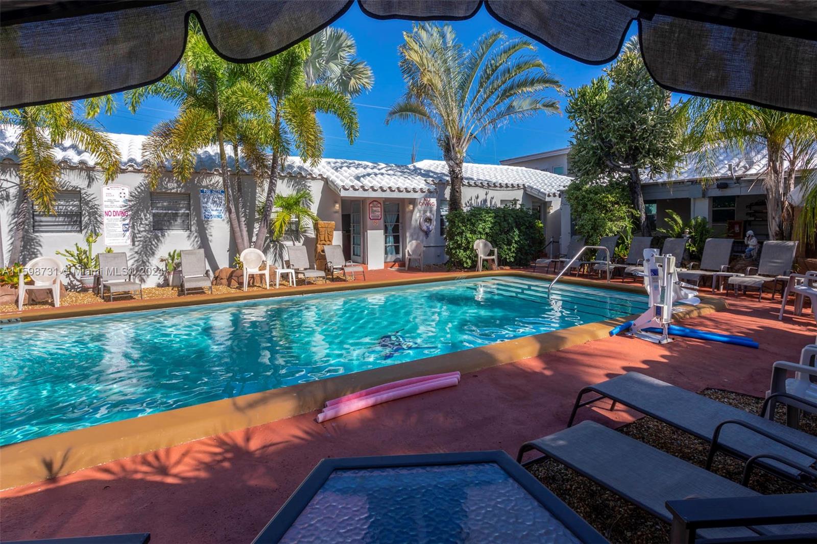 1411 S Federal Hwy Property Photo 28