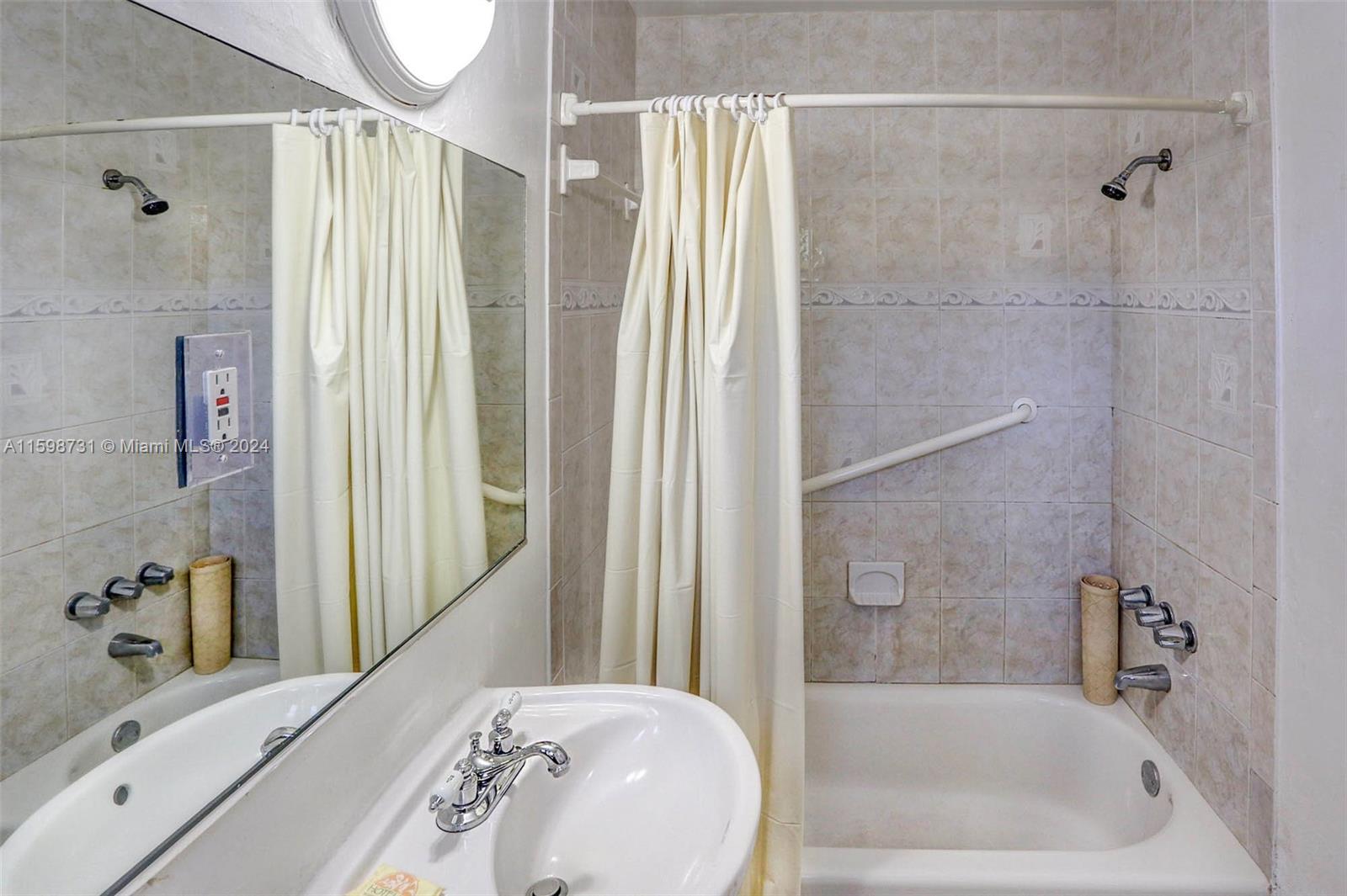 1411 S Federal Hwy Property Photo 33