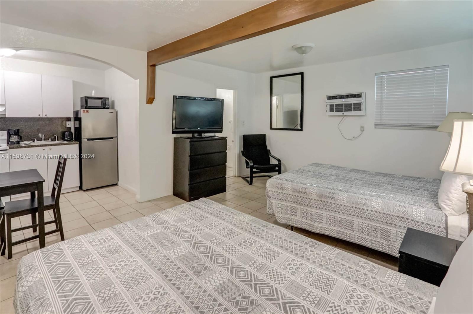 1411 S Federal Hwy Property Photo 37