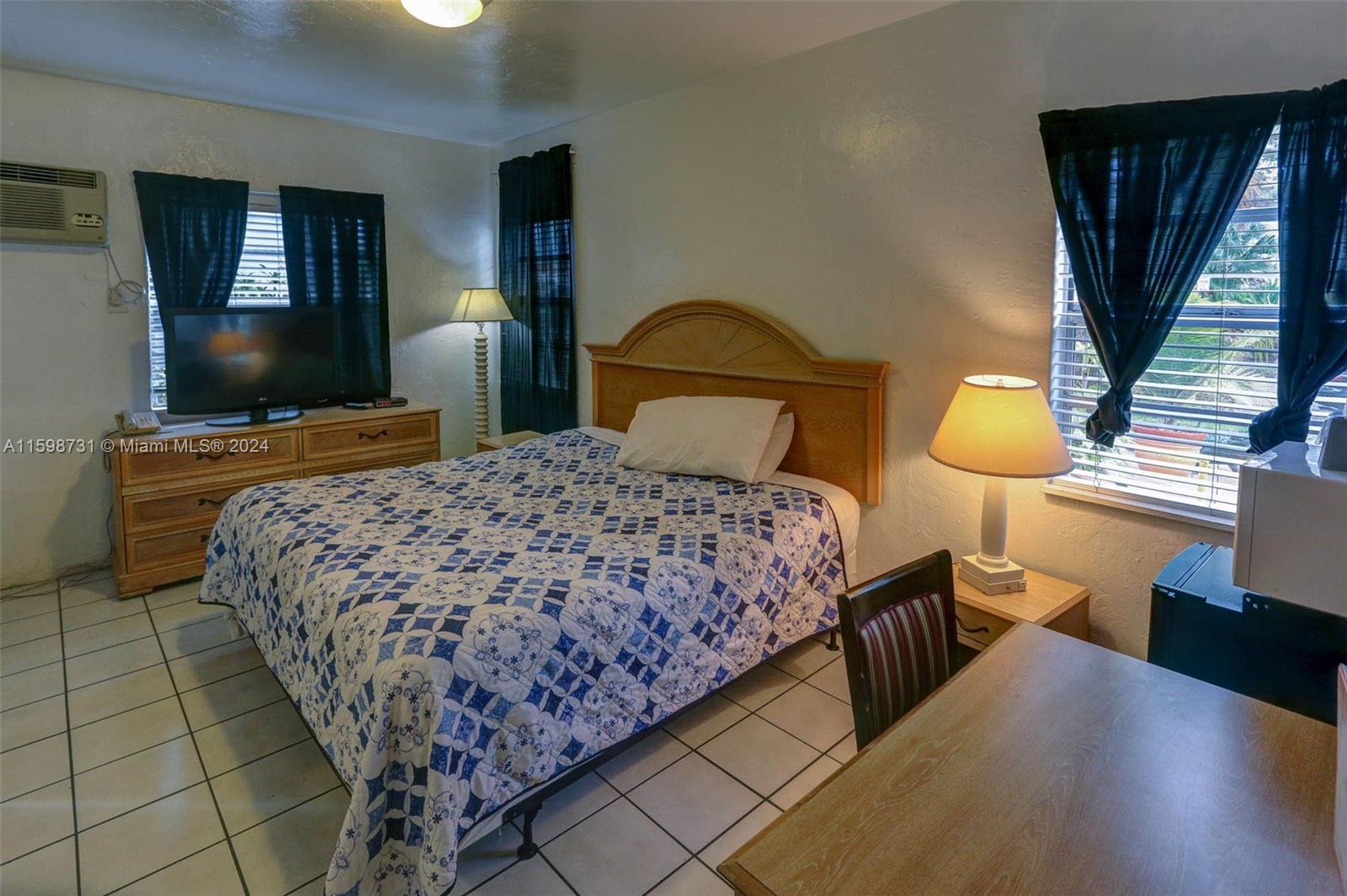 1411 S Federal Hwy Property Photo 40