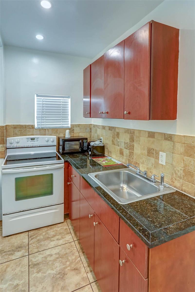 1411 S Federal Hwy Property Photo 54