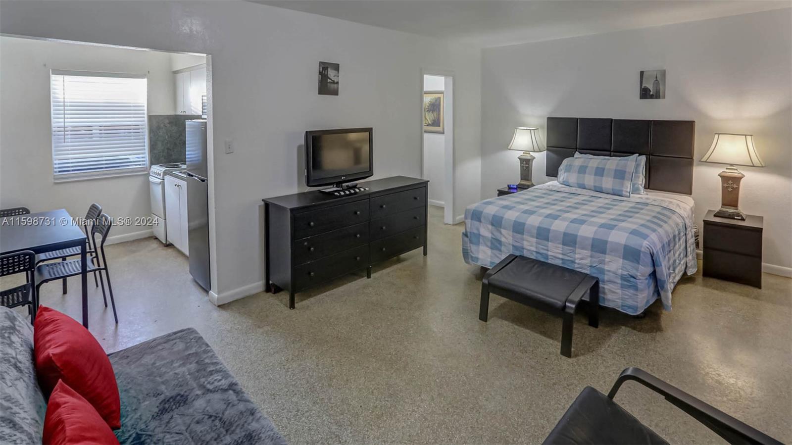 1411 S Federal Hwy Property Photo 81