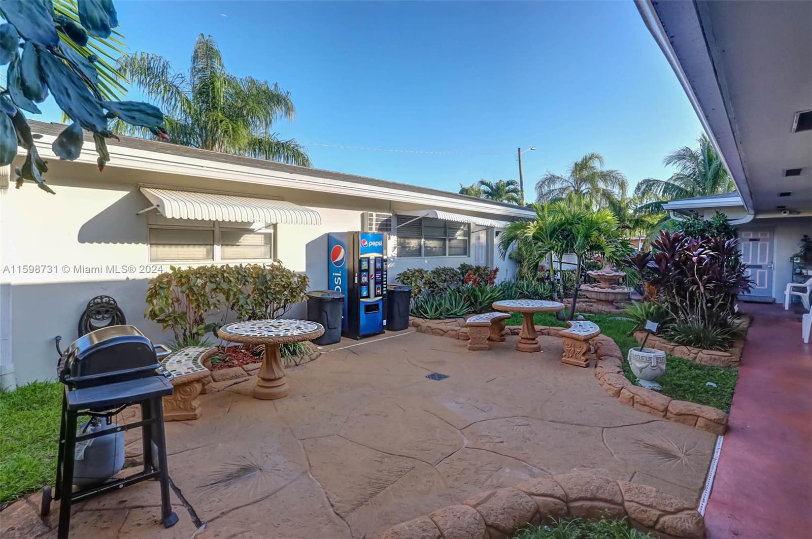 1411 S Federal Hwy Property Photo 83