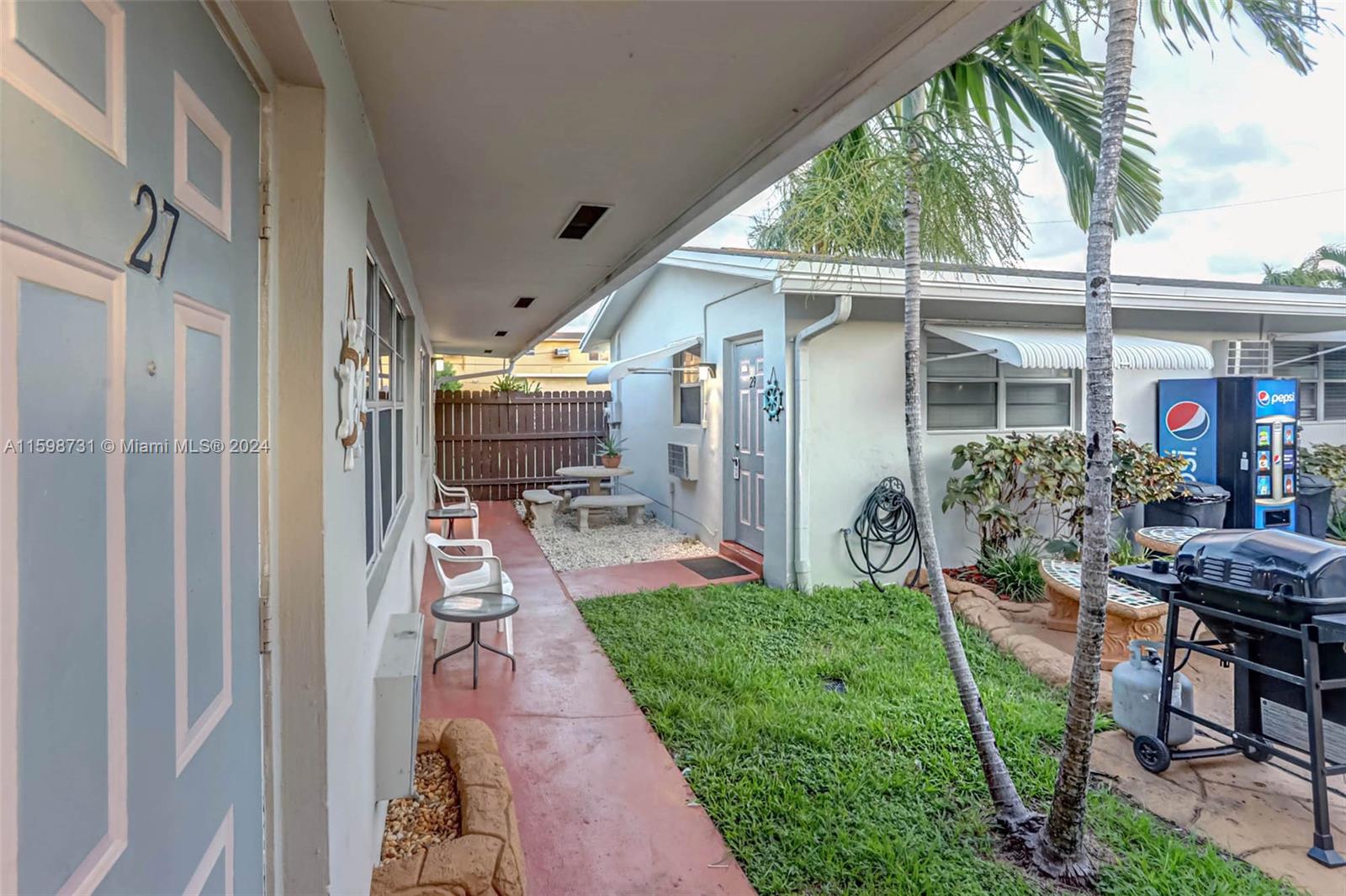 1411 S Federal Hwy Property Photo 84