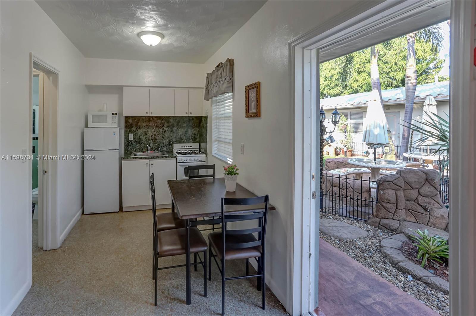 1411 S Federal Hwy Property Photo 93