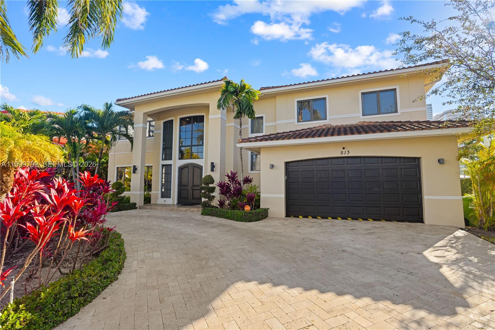 A11599799 Property Photo 2