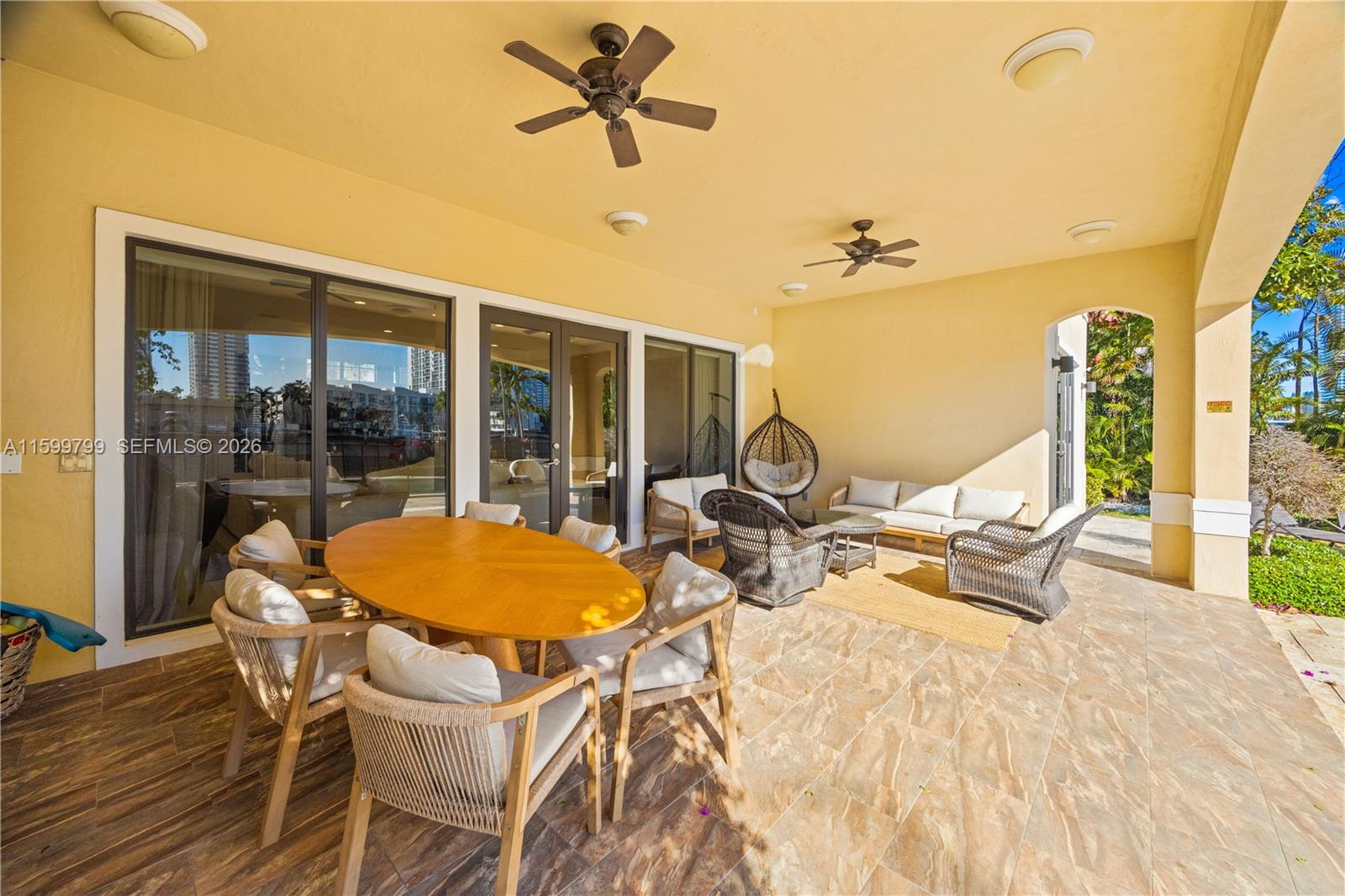 A11599799 Property Photo 47