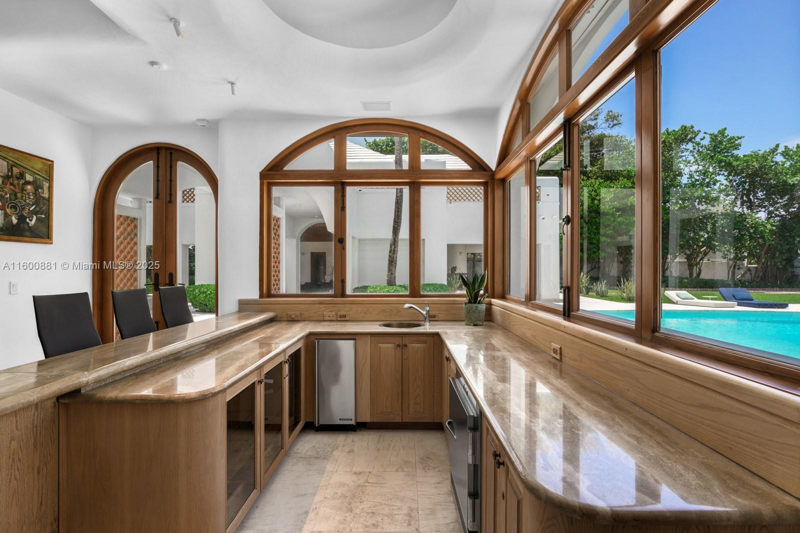 387 Ocean Blvd Property Photo 18