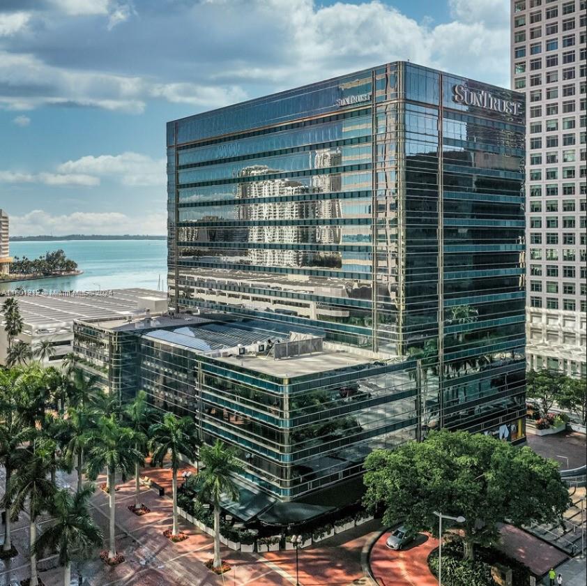 777 Brickell Ave 5th Floor Property Photo 1
