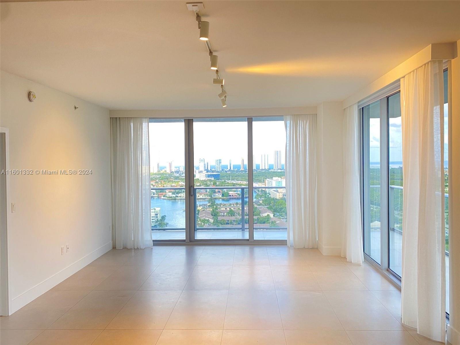 16385 Biscayne Blvd 2421 Property Photo 9