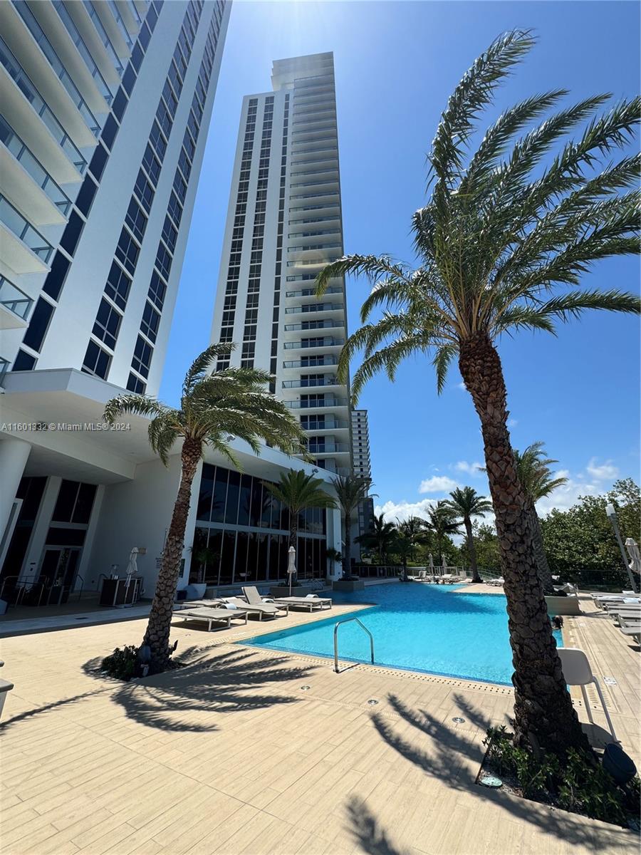 16385 Biscayne Blvd 2421 Property Photo 38