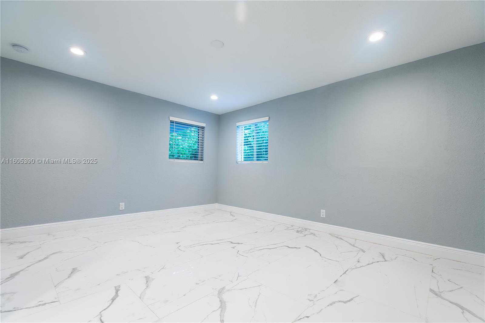 11 Judy Pl Property Photo 8