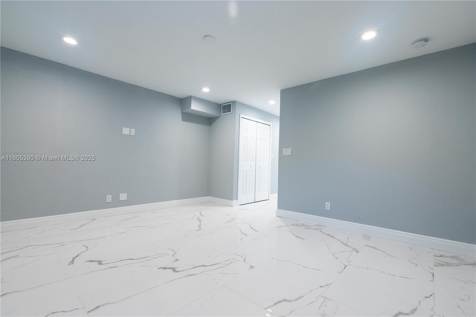 11 Judy Pl Property Photo 12