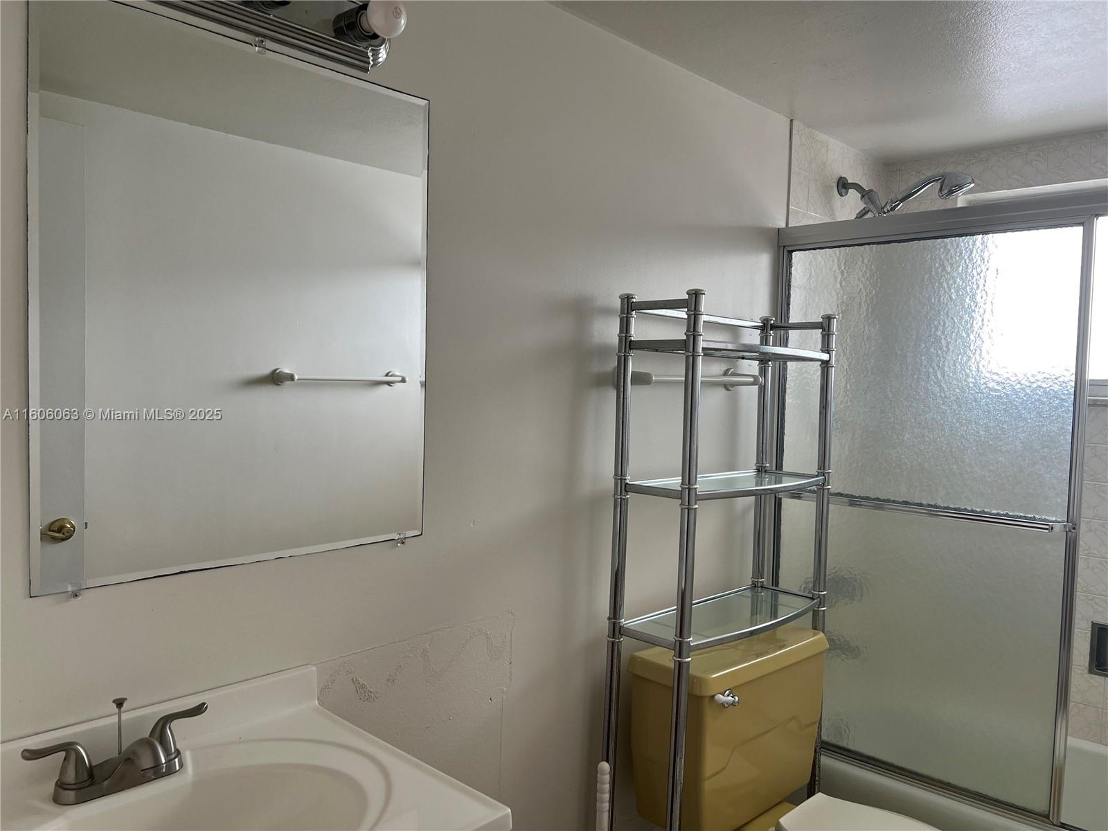 4000 Ne 170th St 604 Property Photo 9