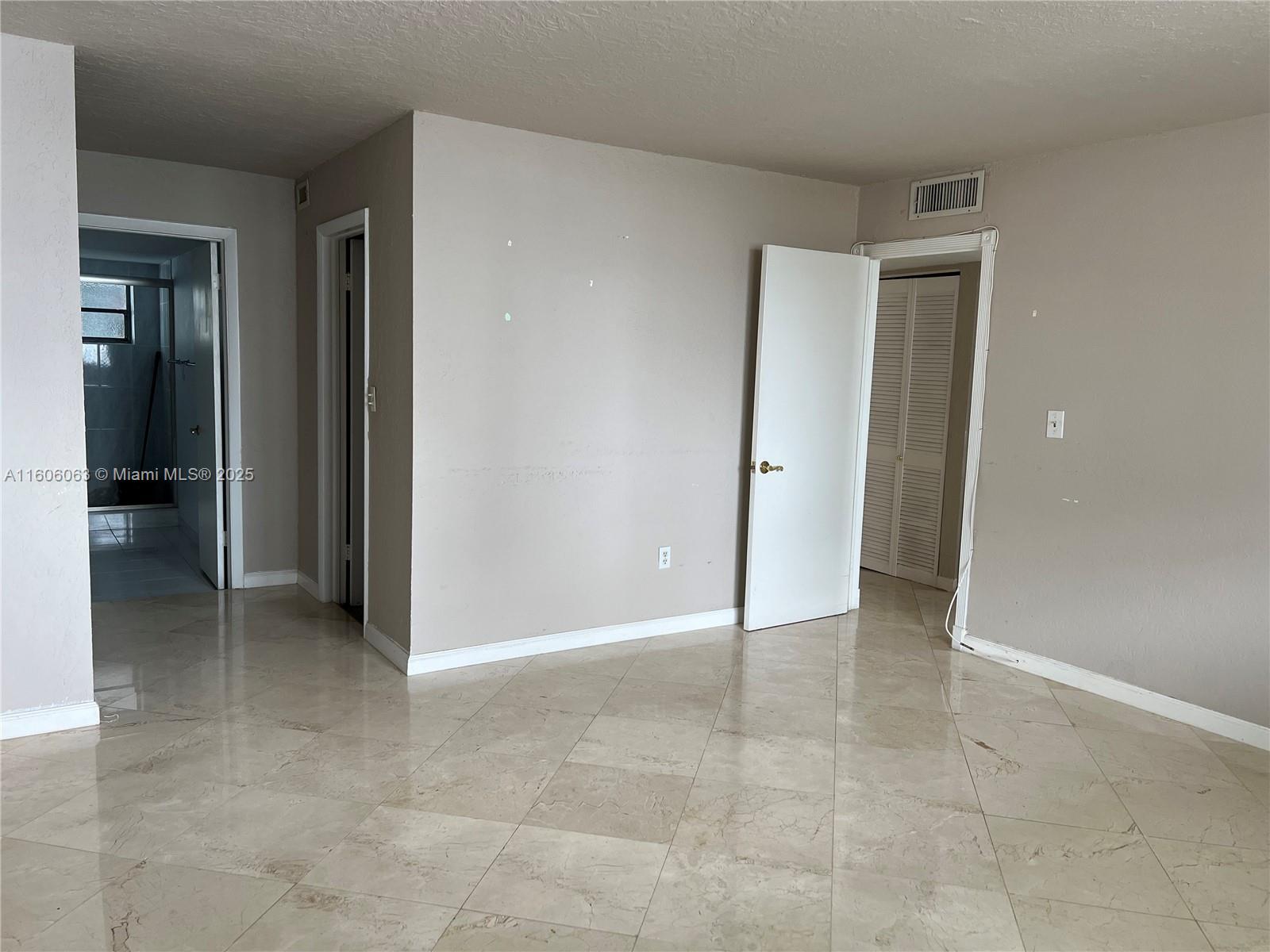4000 Ne 170th St 604 Property Photo 12