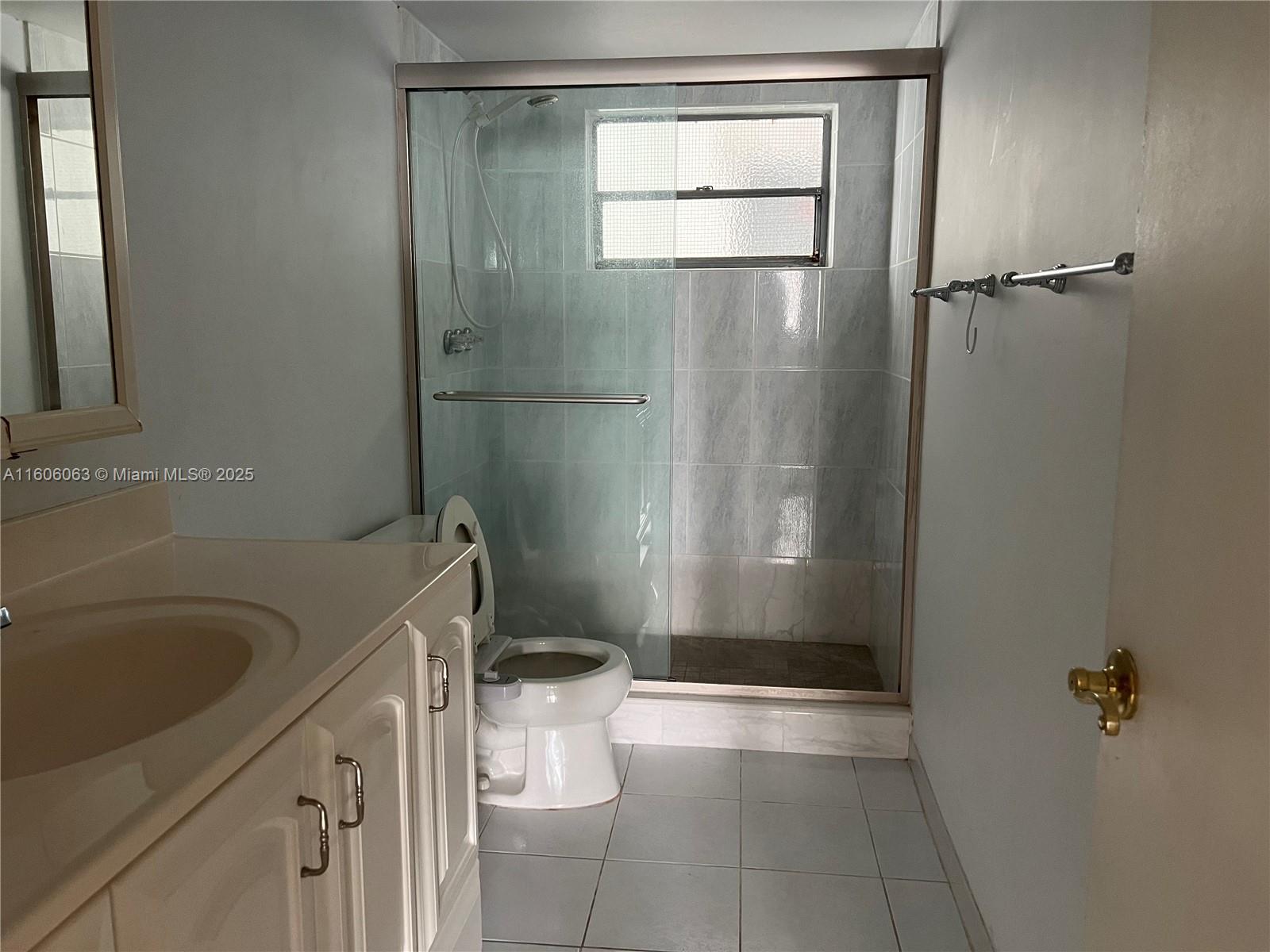 4000 Ne 170th St 604 Property Photo 16