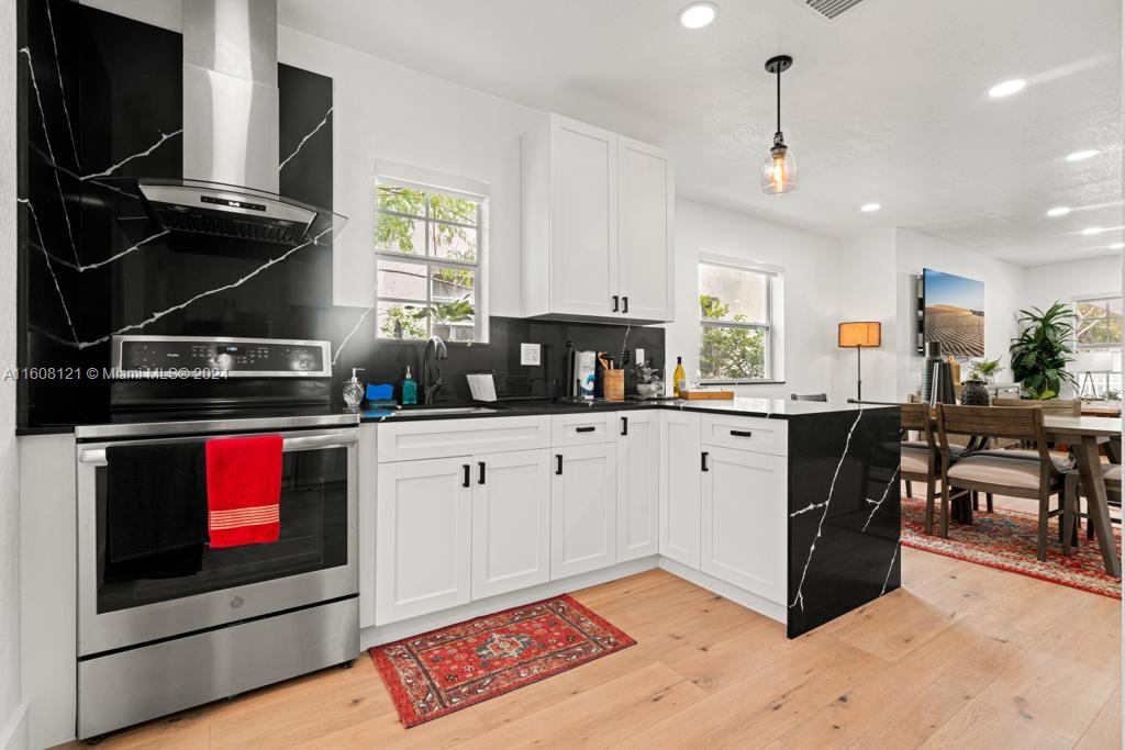 3902 Nw 3rd Ave Property Photo 6