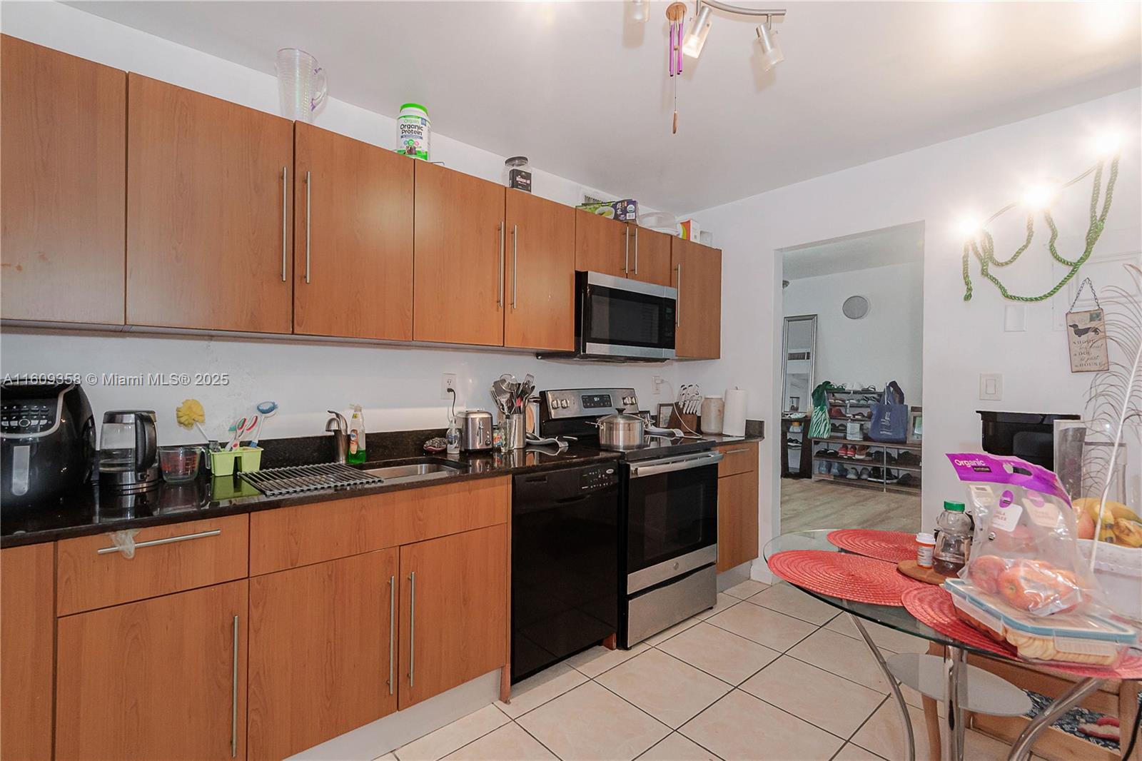 3000 S Ocean Dr 1006 Property Photo 8