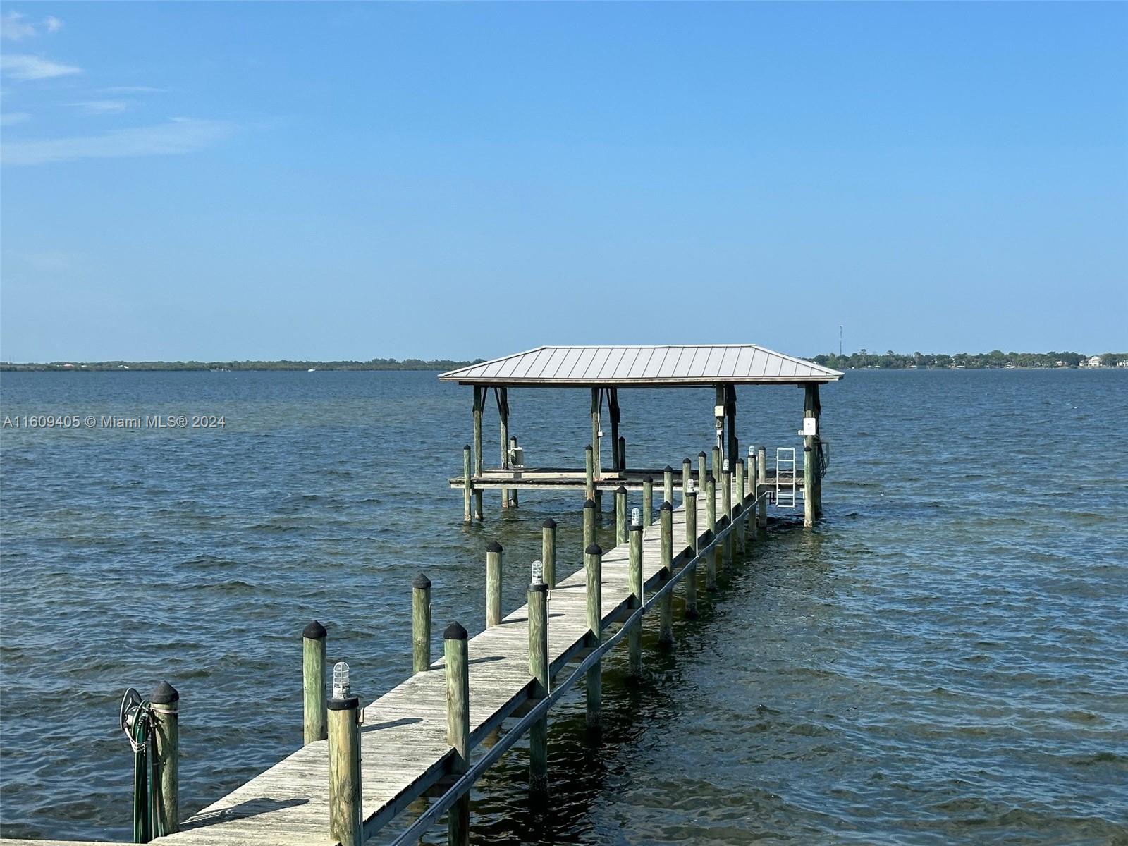 1613 N Indian River Drive Property Photo 18