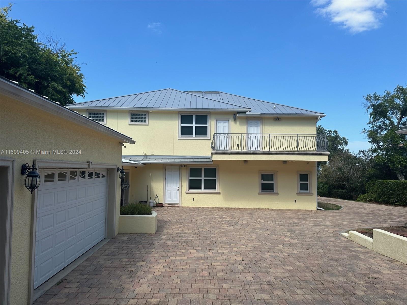 1613 N Indian River Drive Property Photo 21