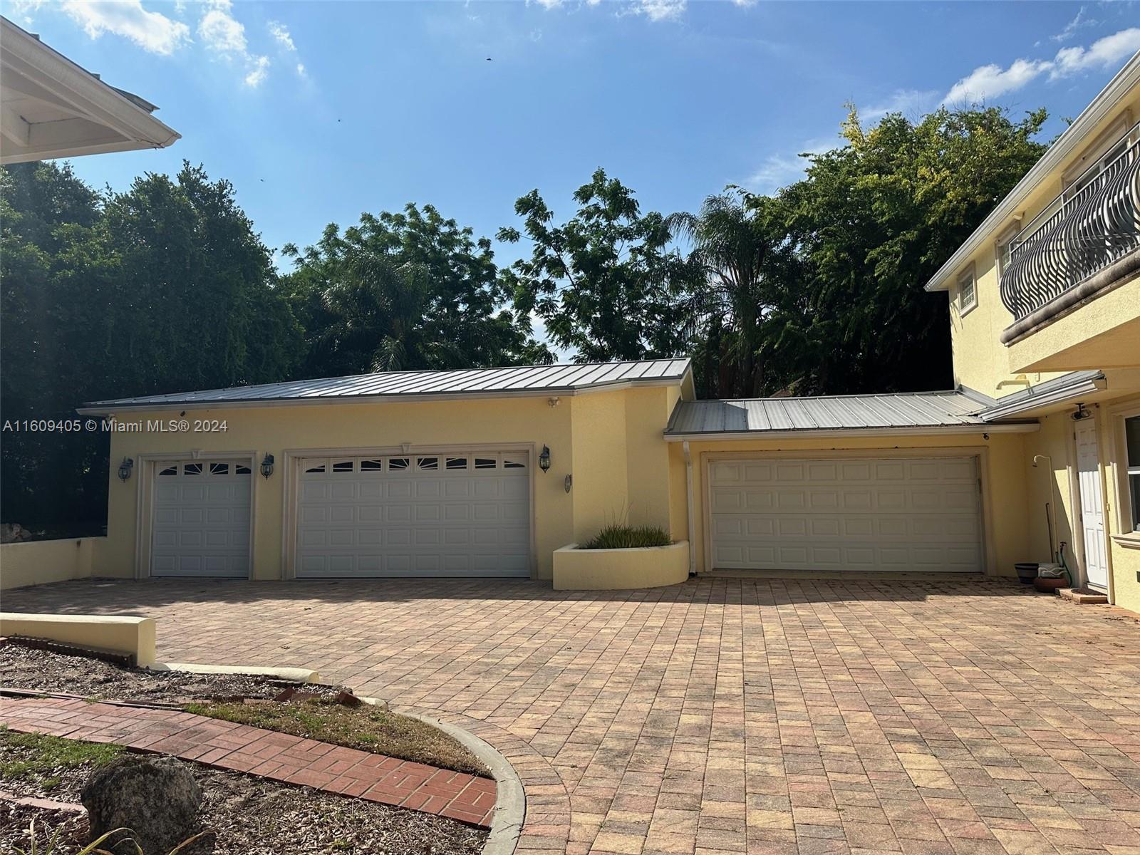 1613 N Indian River Drive Property Photo 23