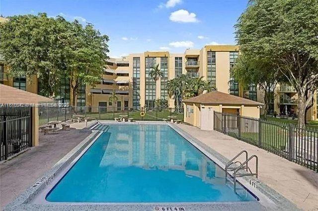 11800 Sw 18th St 131-4 Property Photo 28