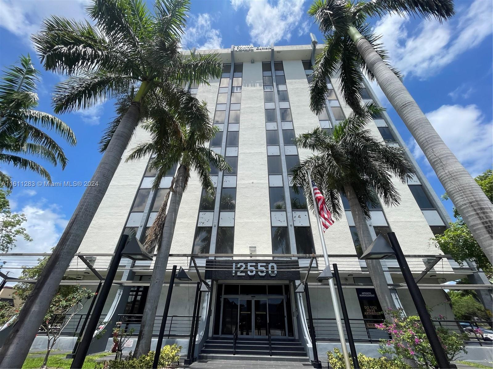 12550 Biscayne Blvd 407 Property Photo 2