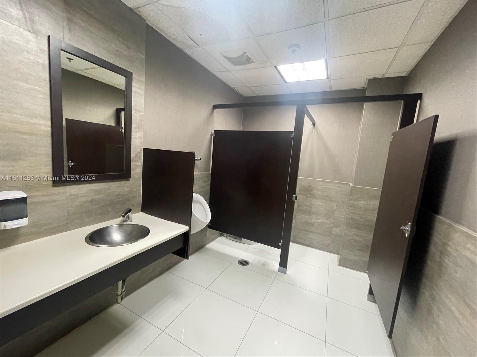 12550 Biscayne Blvd 407 Property Photo 14