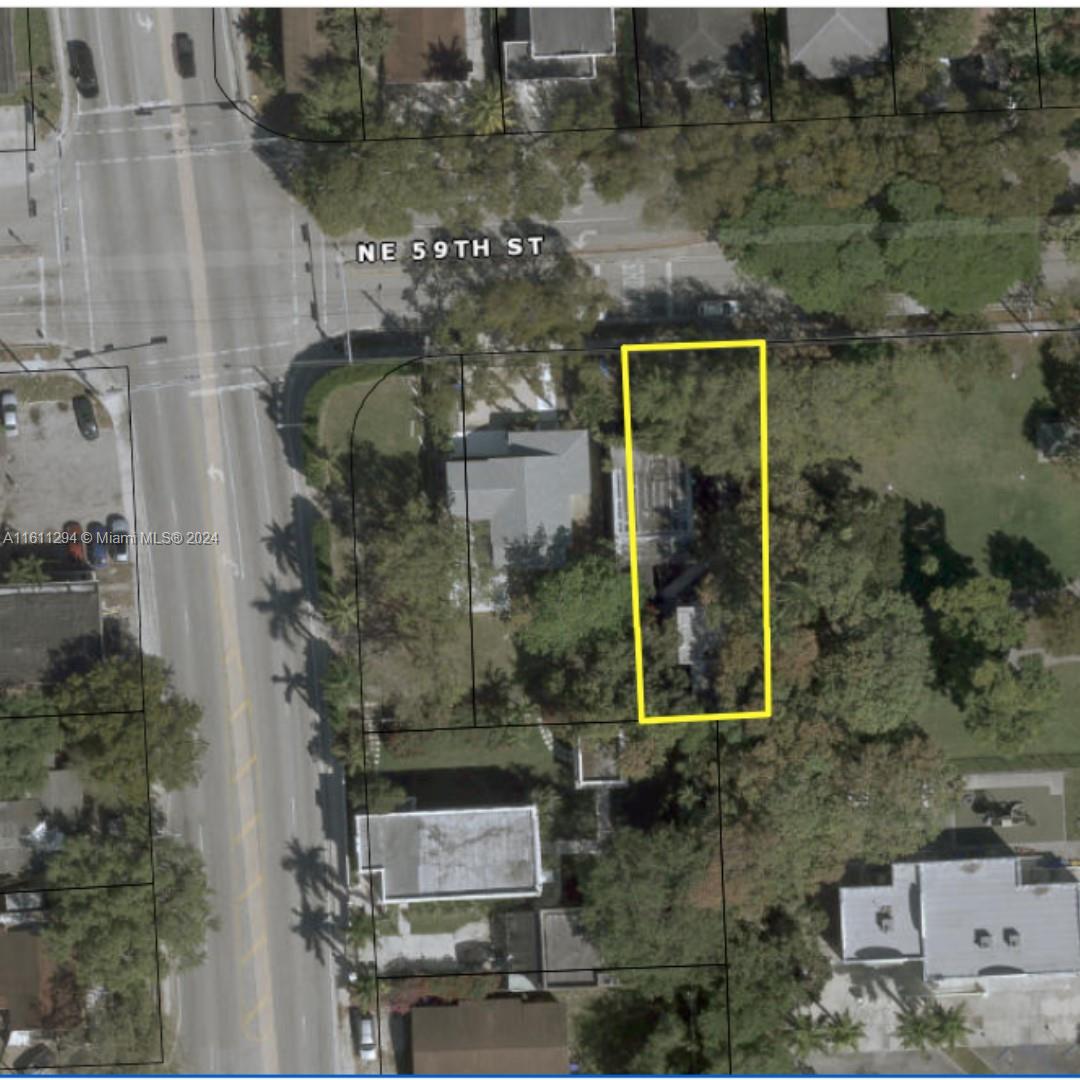 22 NE 59th St Property Photo 1