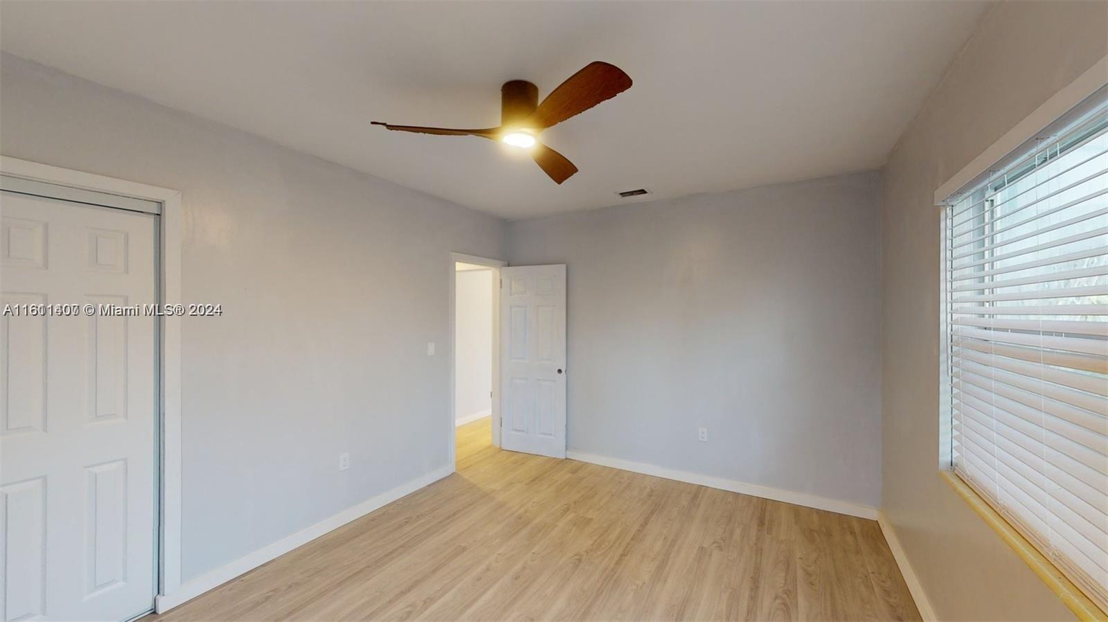 1246 Ne 110th Ter Property Photo 8