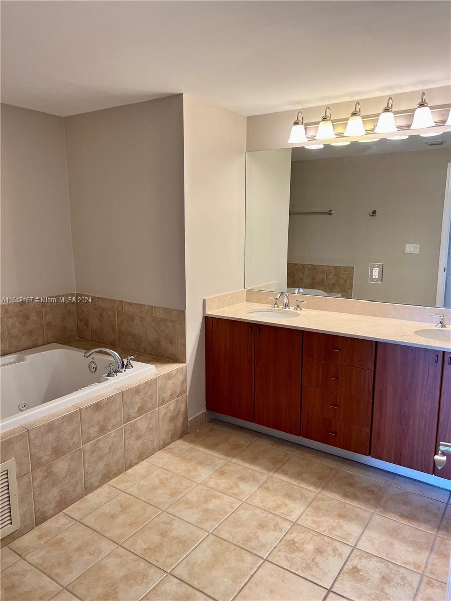 888 S Douglas Rd 1010 Property Photo 10