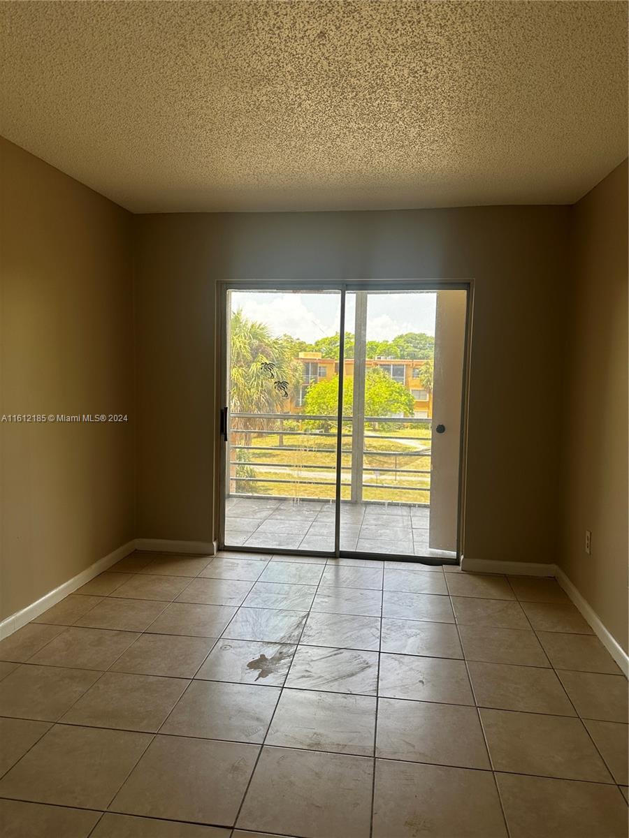 4324 Nw 9th Ave 7-3a Property Photo 4