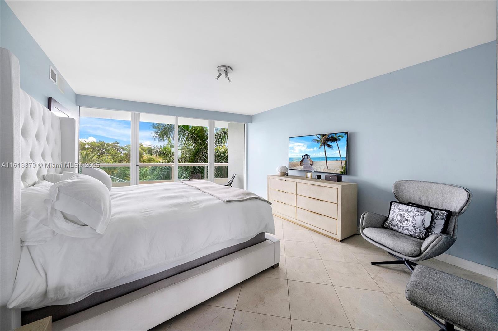1643 Brickell Ave 704 Property Photo 11