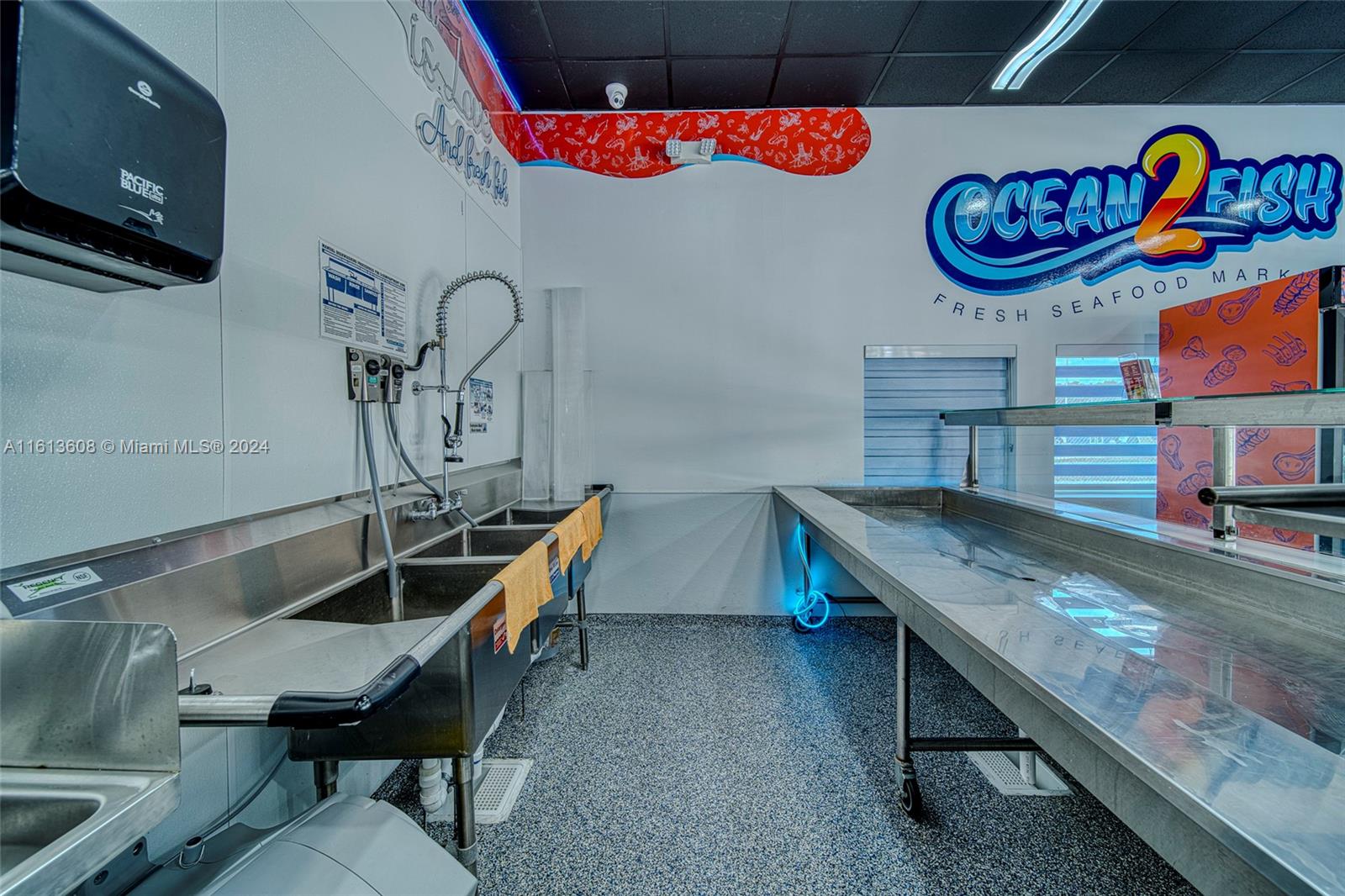 Top Of The Line Fish & Seafood Market With Distribution In Miami Property Photo 8