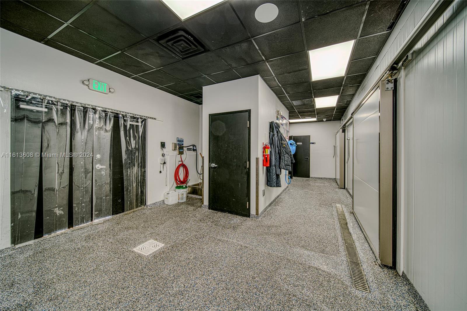 Top Of The Line Fish & Seafood Market With Distribution In Miami Property Photo 17