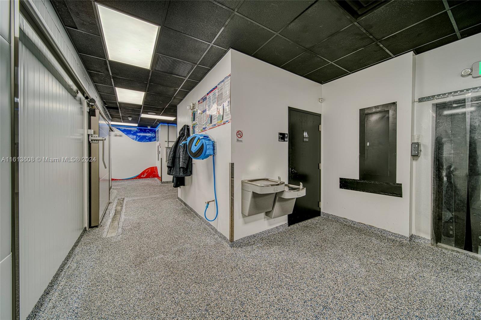 Top Of The Line Fish & Seafood Market With Distribution In Miami Property Photo 19