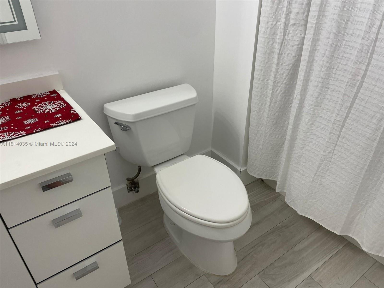 111 E Flagler St 902 Property Photo 15