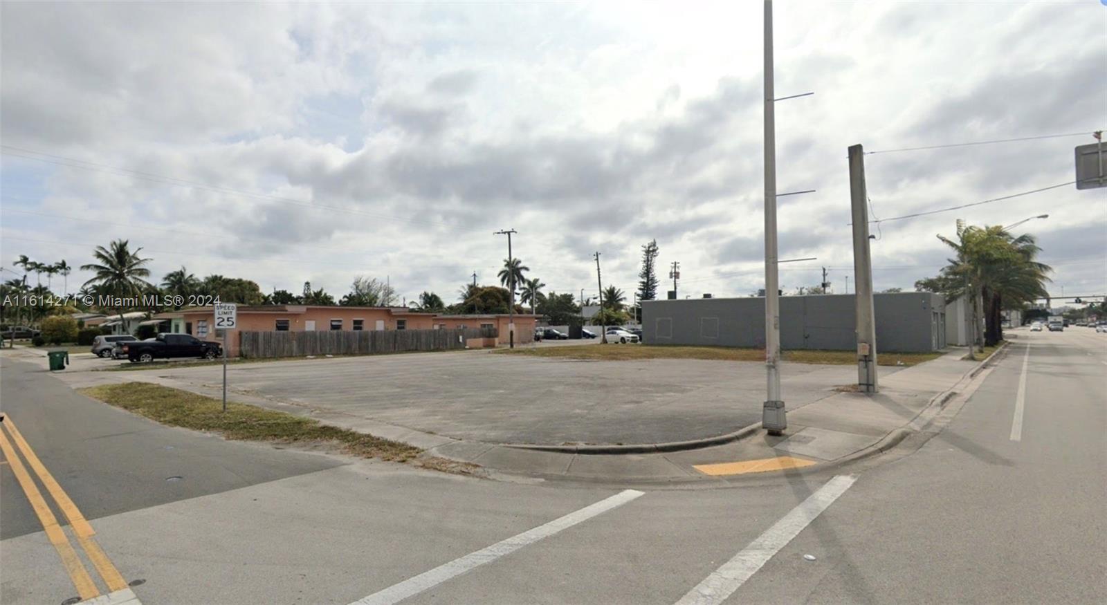 1409 S Federal Hwy Property Photo 4
