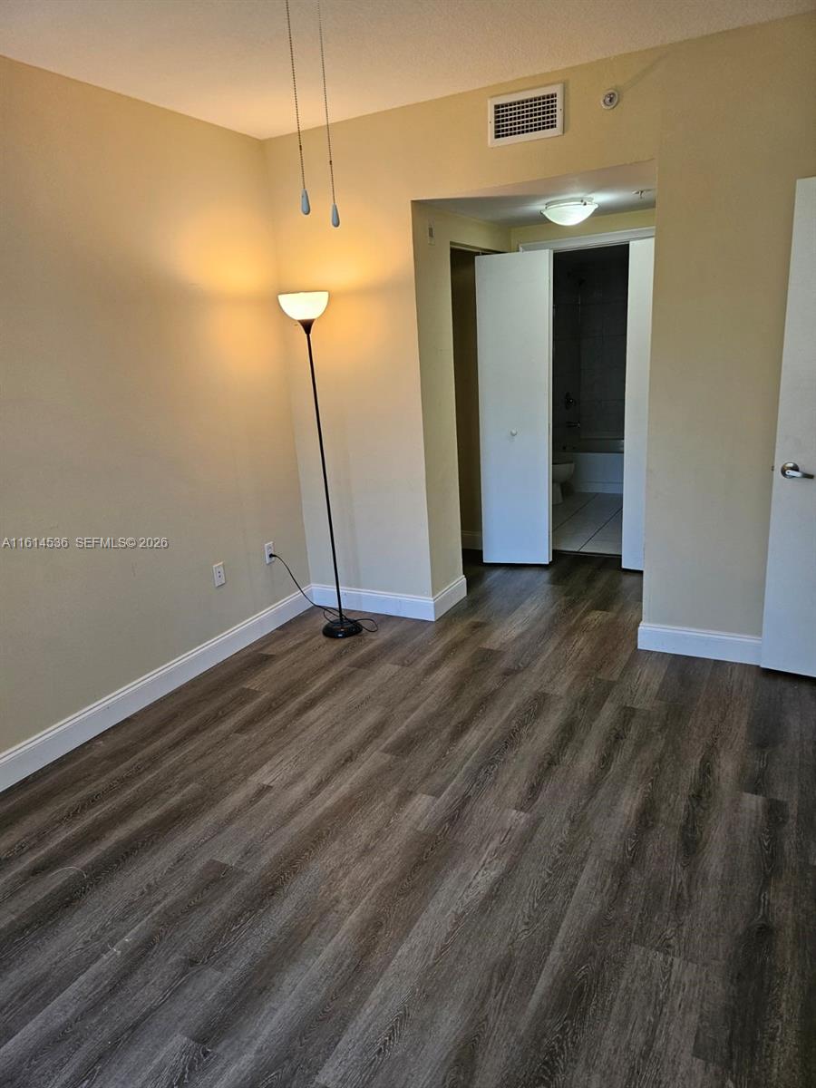 2775 Ne Ne 187th St 323 Property Photo 2
