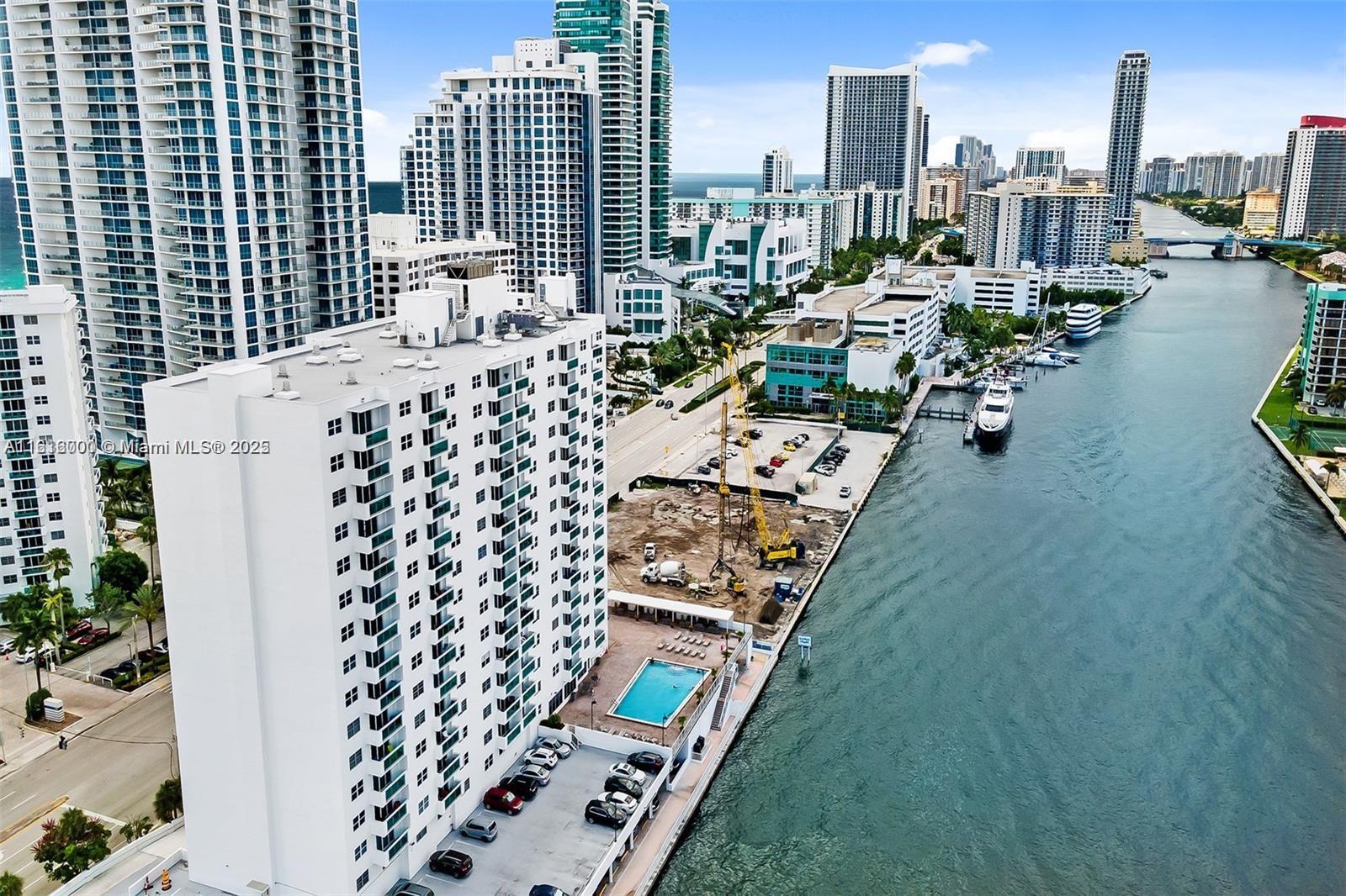 3000 S Ocean Dr 206 Property Photo 10