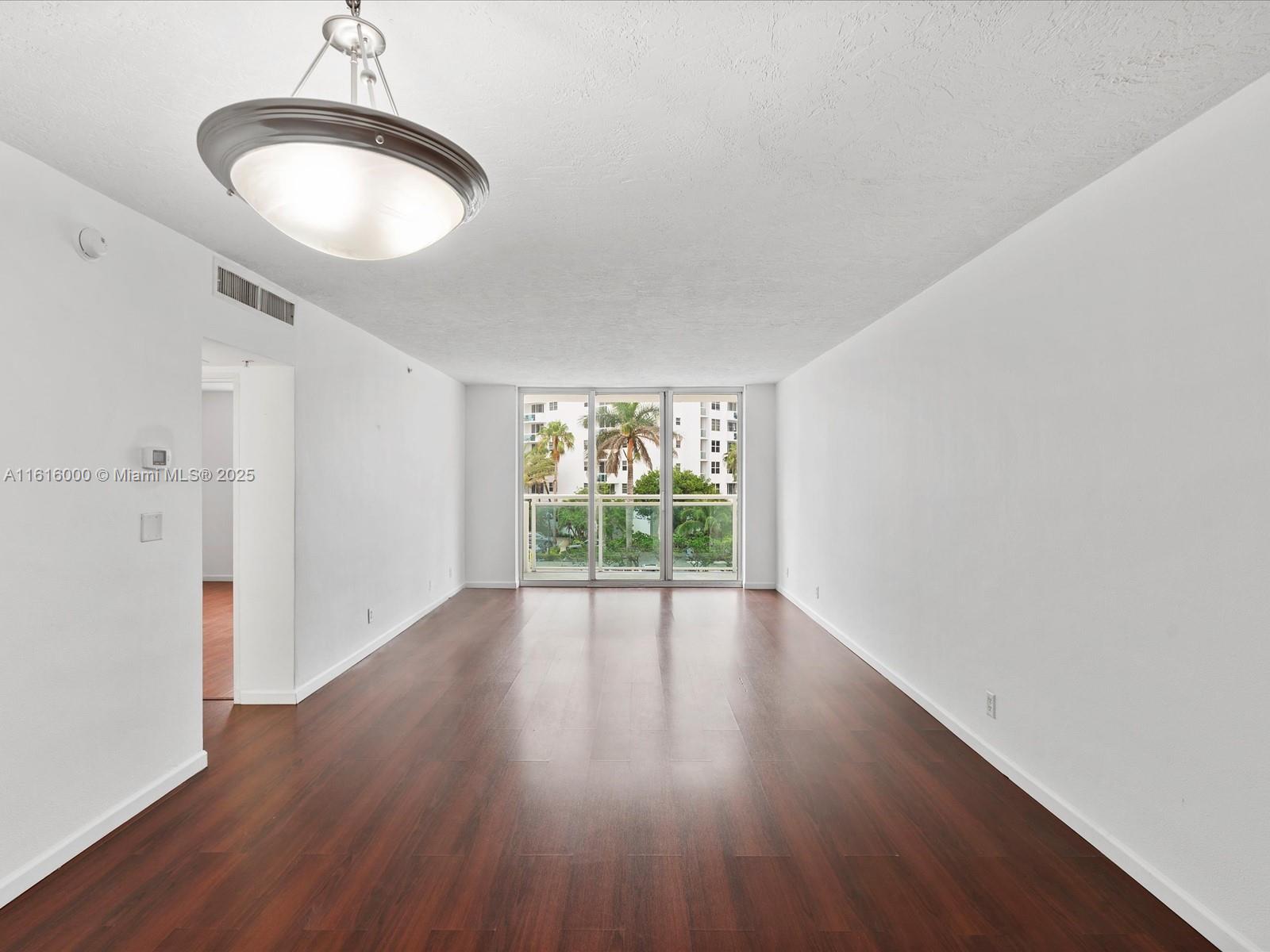 3000 S Ocean Dr 206 Property Photo 14