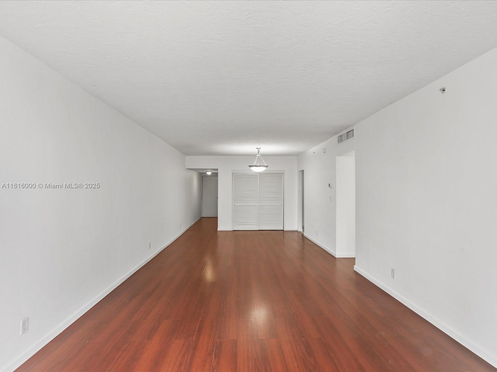 3000 S Ocean Dr 206 Property Photo 15