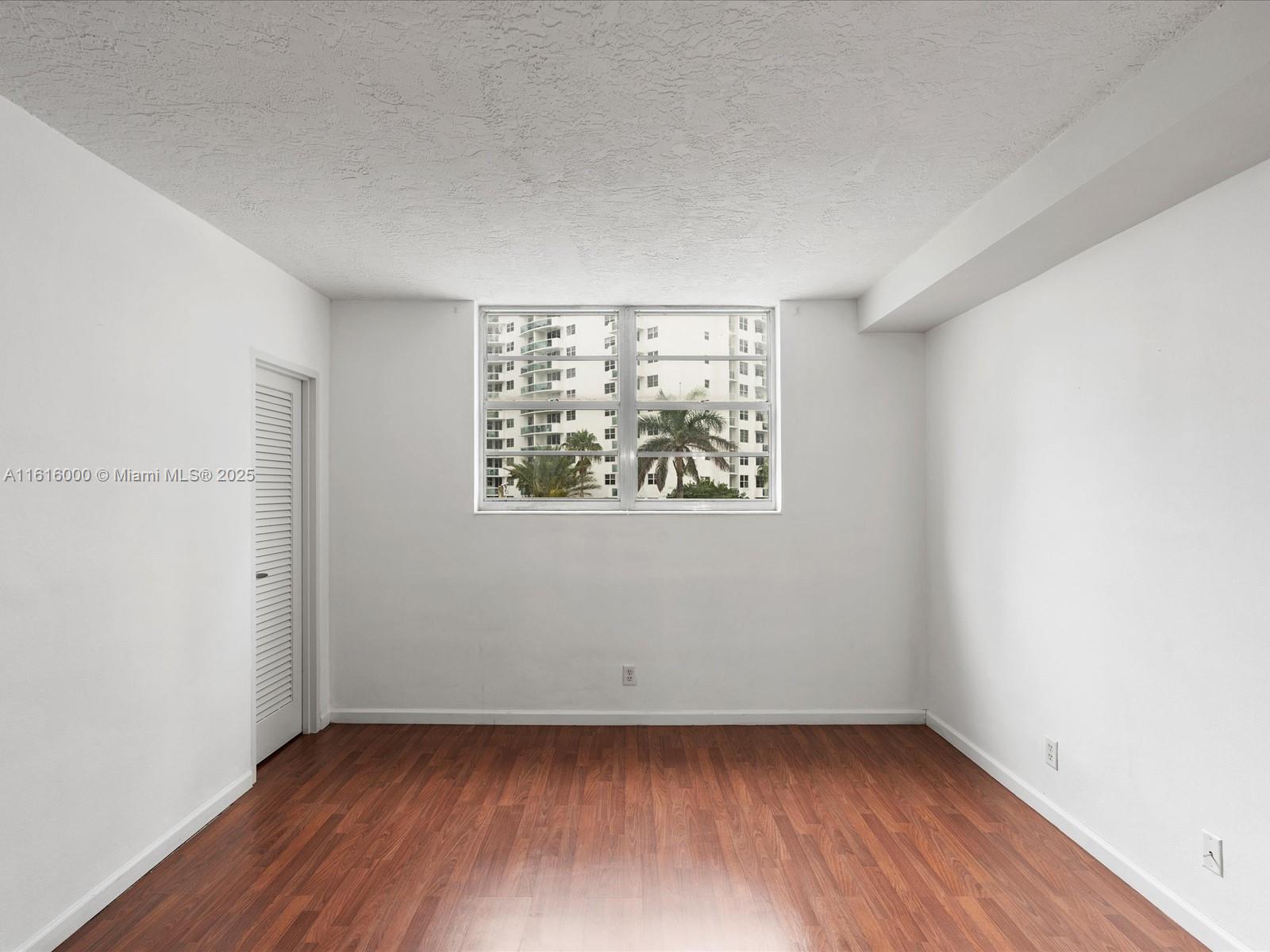 3000 S Ocean Dr 206 Property Photo 17