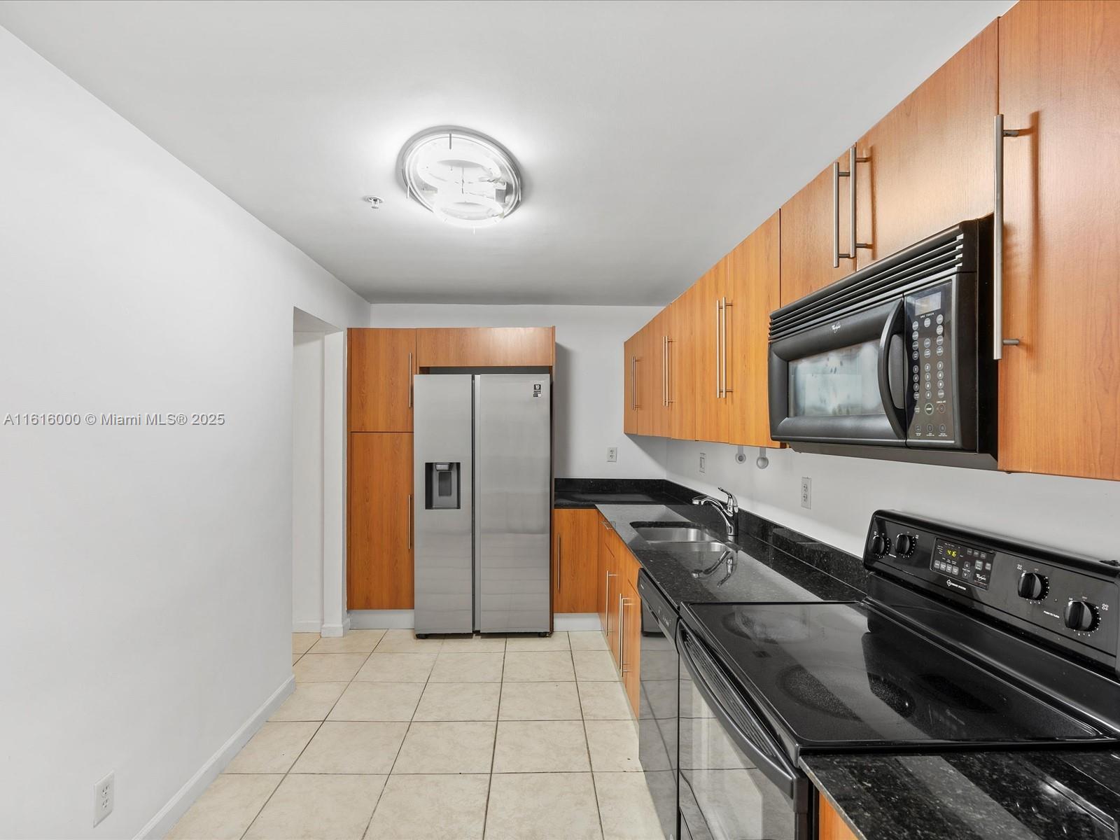 3000 S Ocean Dr 206 Property Photo 18