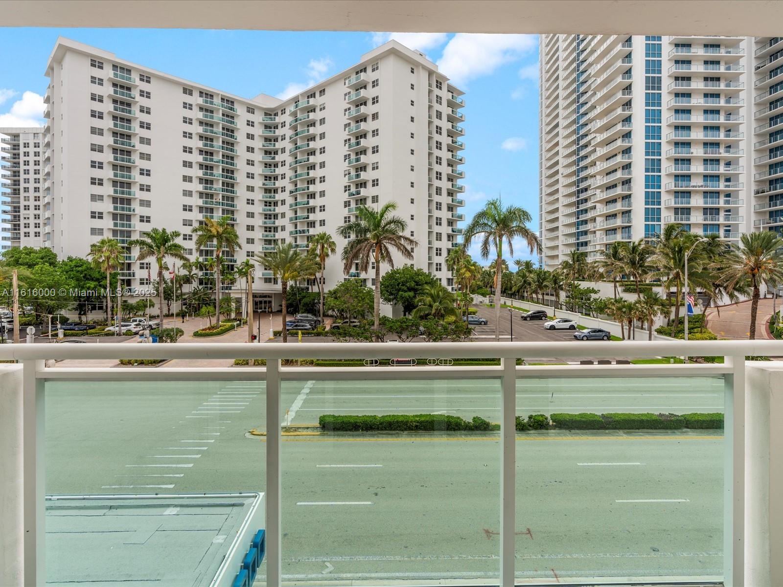 3000 S Ocean Dr 206 Property Photo 25