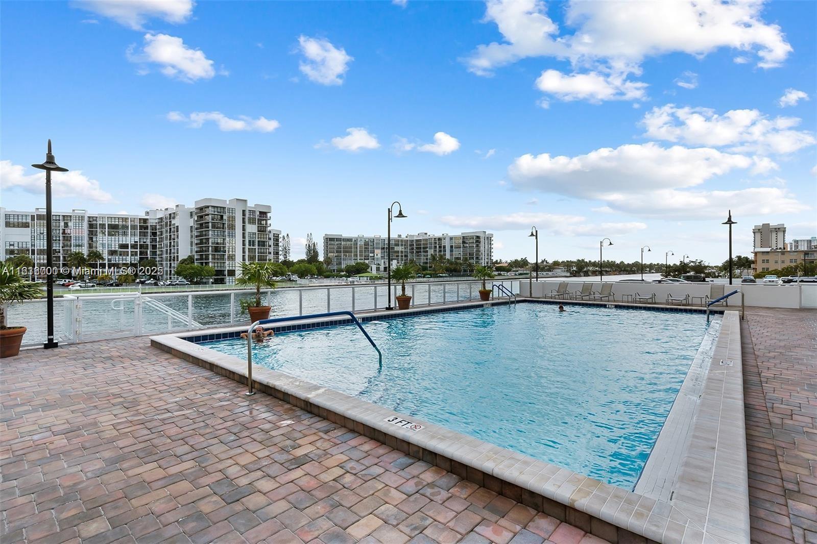 3000 S Ocean Dr 206 Property Photo 38